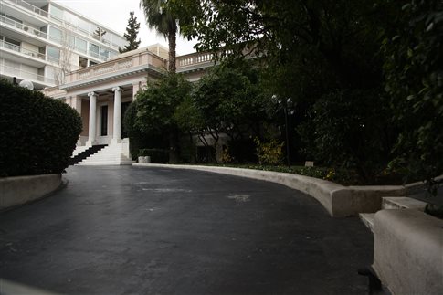 Παιχνίδι με το χρόνο για το κλείσιμο της αξιολόγησης