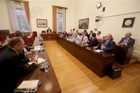 Το μεσημέρι το εισηγητικό πόρισμα για τα δάνεια σε κόμματα και ΜΜΕ