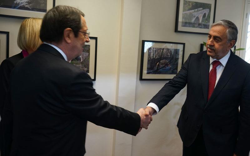 Εφ’ όλης της ύλης πάρε – δώσε ενώ η Τουρκία προκαλεί και εκβιάζει