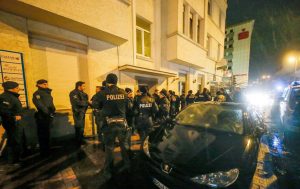 oi-kinhseis-toy-24xronoy-tzixantisth-sthn-a8hna-thumb-large