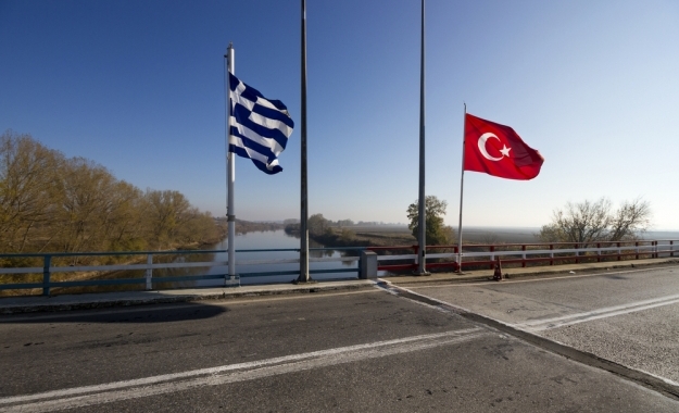 Μυστικά και ψέματα για την Θράκη: Η «μάχη» της τροπολογίας και η «λευκή σημαία» στην τουρκική πολιτική