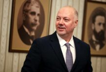 Έπεσε η βουλγαρική κυβέρνηση: H αντίδραση για την είσοδο στον ευρώ και η ακριβή ενέργεια «έριξαν» τον Ρ.Ζελιάσκο