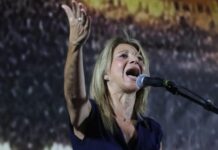 «Η ΛΥΣΣΑ ΑΠΕΝΑΝΤΙ Σ’ ΕΚΕΙΝΟΝ ΠΟΥ ΑΝΤΙΣΤΕΚΕΤΑΙ»