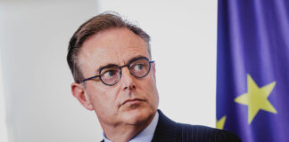 Μπαρτ Ντε Βέβερ και το βάρος της Ιστορίας