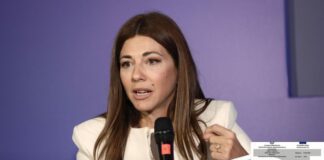 Υπουργείο Παιδείας: Σκορπάνε εκατομμύρια για ολογράμματα και λαχανόκηπους, αλλά όχι για δασκάλους και ασφαλή σχολεία