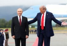 Γιατί ο Τράμπ αγάπησε τον Πούτιν;