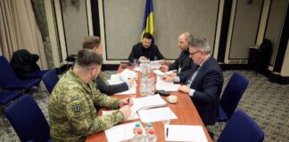 Βερολίνο: Γουίτκοφ και Κούσνερ επιχειρούν να σπάσουν το «τείχος» του Ζελένσκι – Κρίσιμες συνομιλίες