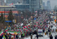 Πέρα από το Μαύρο και το Άσπρο: Σημειώσεις από την Τεχεράνη