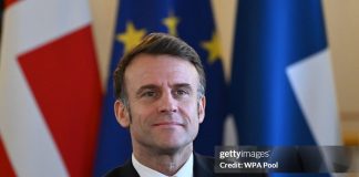 ΜΑΚΡΟΝ: «Καθαρή ανοησία η ελευθερία έκφρασης»