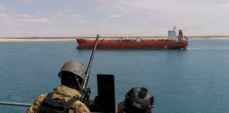 Μία εβδομάδα μετά την έναρξη του πολέμου με το Ιράν, οι κίνδυνοι για τις ΗΠΑ και τον Τραμπ πολλαπλασιάζονται