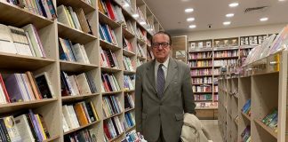 Βύρων Ματαράγκας: Η τέχνη της ελεγχόμενης αποκλιμάκωσης