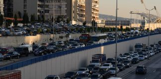 Σκηνές χάους στον Λίβανο: Το Ισραήλ απειλεί να κάνει τη Βηρυτό… Γάζα – Μαζική έξοδος πολιτών (Εικόνες, βίντεο)