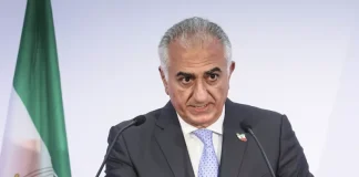 Ρεζά Παχλαβί: Νόμιζε πως συνομιλούσε με αντιπροσώπους του Μερτς αλλά ήταν… Ρώσοι φαρσέρ!