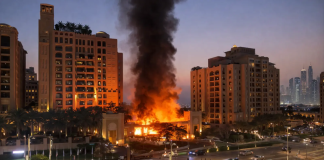 Ελληνίδα κάτοικος στο Ντουμπάι: «Ξυπνάμε από τις εκρήξεις – Στην ελληνική πρεσβεία δεν απαντούν ούτε στα τηλέφωνα»