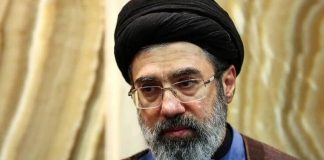 Ιράν: «Το όνομα του Χαμενεΐ θα συνεχιστεί» – Ο γιος του, Μοτζτάμπα, επικρατέστερος διάδοχος