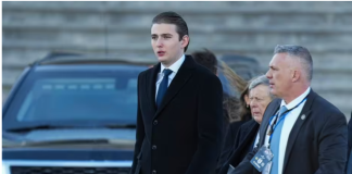 Αποκαλύφθηκε η ιατρική εξαίρεση του Μπάρον Τραμπ από τη στρατιωτική θητεία Ο στρατός έχει ένα όριο ύψους, το οποίο ο Barron υπερβαίνει (Εικόνα: Getty Images)