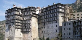 Ὠμή παρέμβασις Μαξίμου στό Ἅγιο Ὄρος μέ τίς εὐλογίες τοῦ Πατριάρχη!