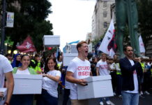 Σε κλίμα ακραίας έντασης η προεκλογική εκστρατεία στη Σερβία: Ο Βούτσιτς κατηγορείται για υποκλοπές, παρακολουθήσεις, αστυνομικές επιθέσεις, υψηλή ανισότητα στην προβολή εναντίον της «Λίστας» των Φοιτητών