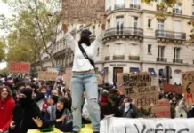 Κ. Χολέβας: Γαλλία: Κοινωνική εξέγερση ή πολυπολιτισμικά αδιέξοδα;
