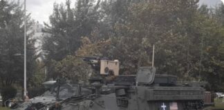Ντροπή τους: Παρέλαση καρναβάλι με ψεύτικα όπλα και δανεικά «δείγματα»